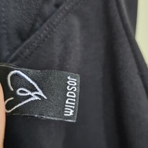 WINDSOR BLACK COCKTAIL DRESS. TIE IN BACK Size . SMALL